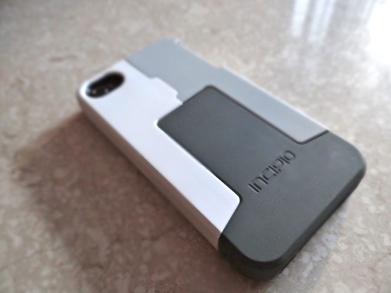 Incipio-triad-iphone-2