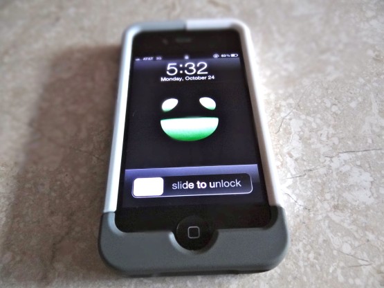 Incipio-triad-iphone-4