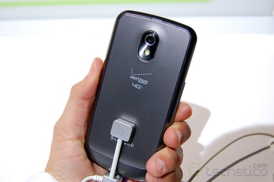 Samsung Galaxy Nexus en el "booth" de Samsung en el CES 2012