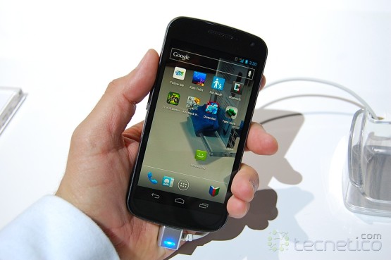 Samsung Galaxy Nexus en el "booth" de Samsung en el CES 2012 Samsung Galaxy Nexus en el "booth" de Samsung en el CES 2012