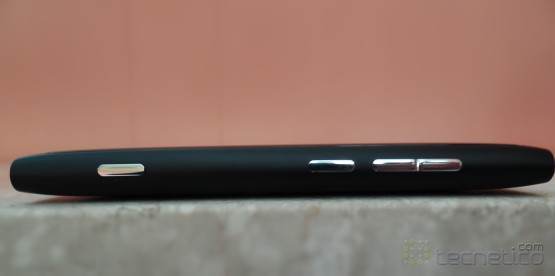 NokiaLumia800-Review-2