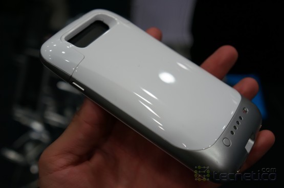 El Mophie "battery case" Juice Pack Air para el Galaxy S III de Samsung / Foto: Roberto Flores / Tecnetico.com
