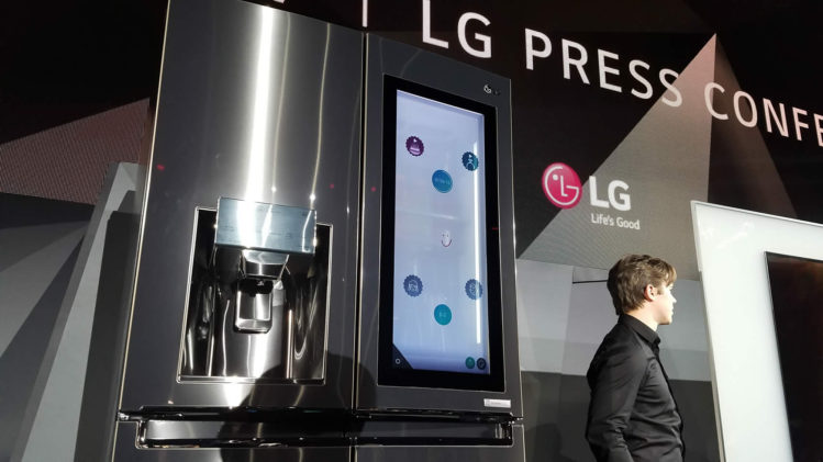 El sistema operativo WebOS, originalmente diseñado para celulares, llega también a los refrigeradores de LG (foto: Tecnético)