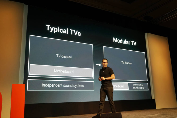 El vicepresidente a nivel global de Xiaomi explica la diferencia entre un TV convencional y uno modular como el Mi TV 4 (foto: Tecnético)