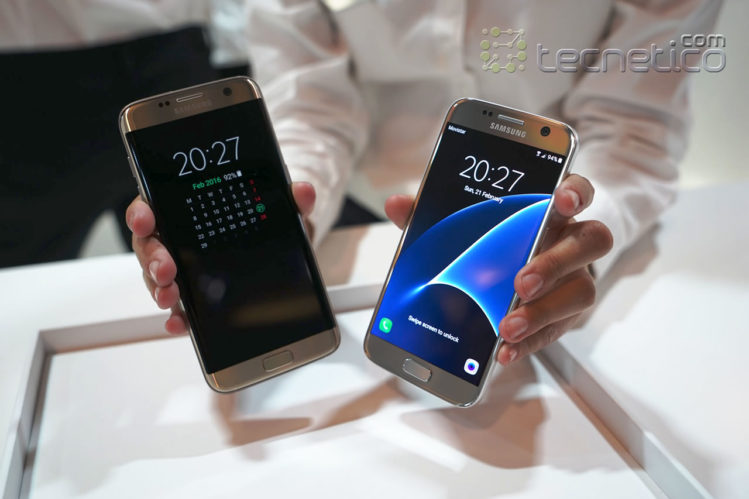 De izquierda a derecha, el S7 Edge y el S7 tras su debut en Mobile World Congress en Barcelona (foto: Tecnético)