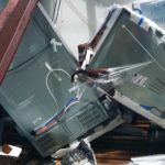 Así quedaron varios enseres luego de que la fuerza del huracán María penetrara el interior de una de las tiendas Best Buy en Puerto Rico (fotocaptura de pantalla)