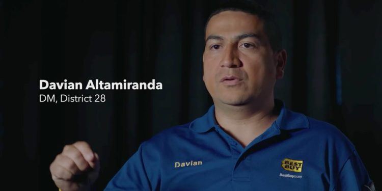 Diavan Altamiranda, gerente de distrito, Best Buy (fotocaptura de pantalla)