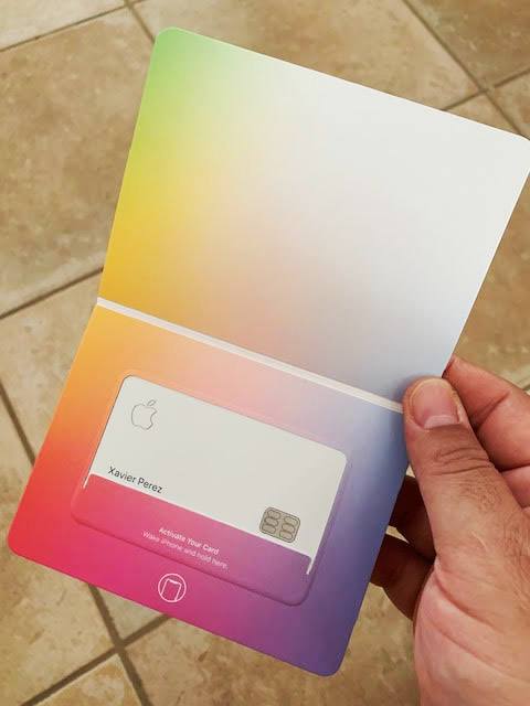 Esta es la foto del Apple Card emitido por Apple y Goldman Sachs a Xavier Pérez, quien vive en Puerto Rico. Esta le fue enviada vía FedEx. (foto: Xavier Pérez)