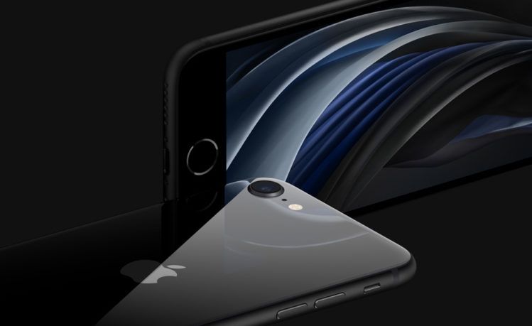 El iPhone SE (2020), color negro (foto: Apple)